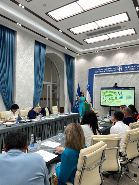 (c) Gulnaz Isabekova-Landau