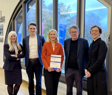 (c) Maximilian Hohmann